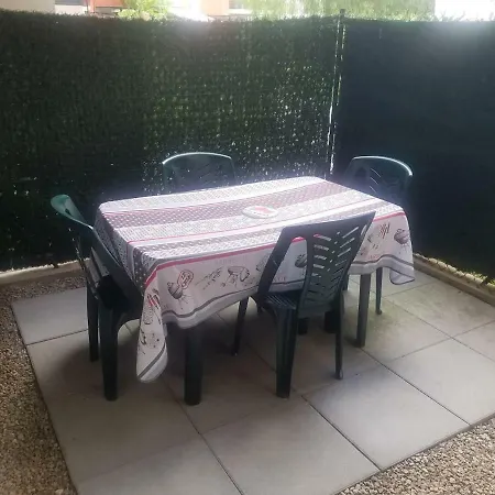 F1 De 36m2 Avec Terrasse Et Parking Privatif. *